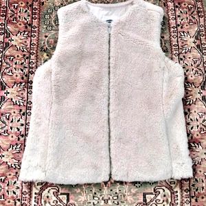 NWT Old Navy Women's Faux Fur Vest Cream XS